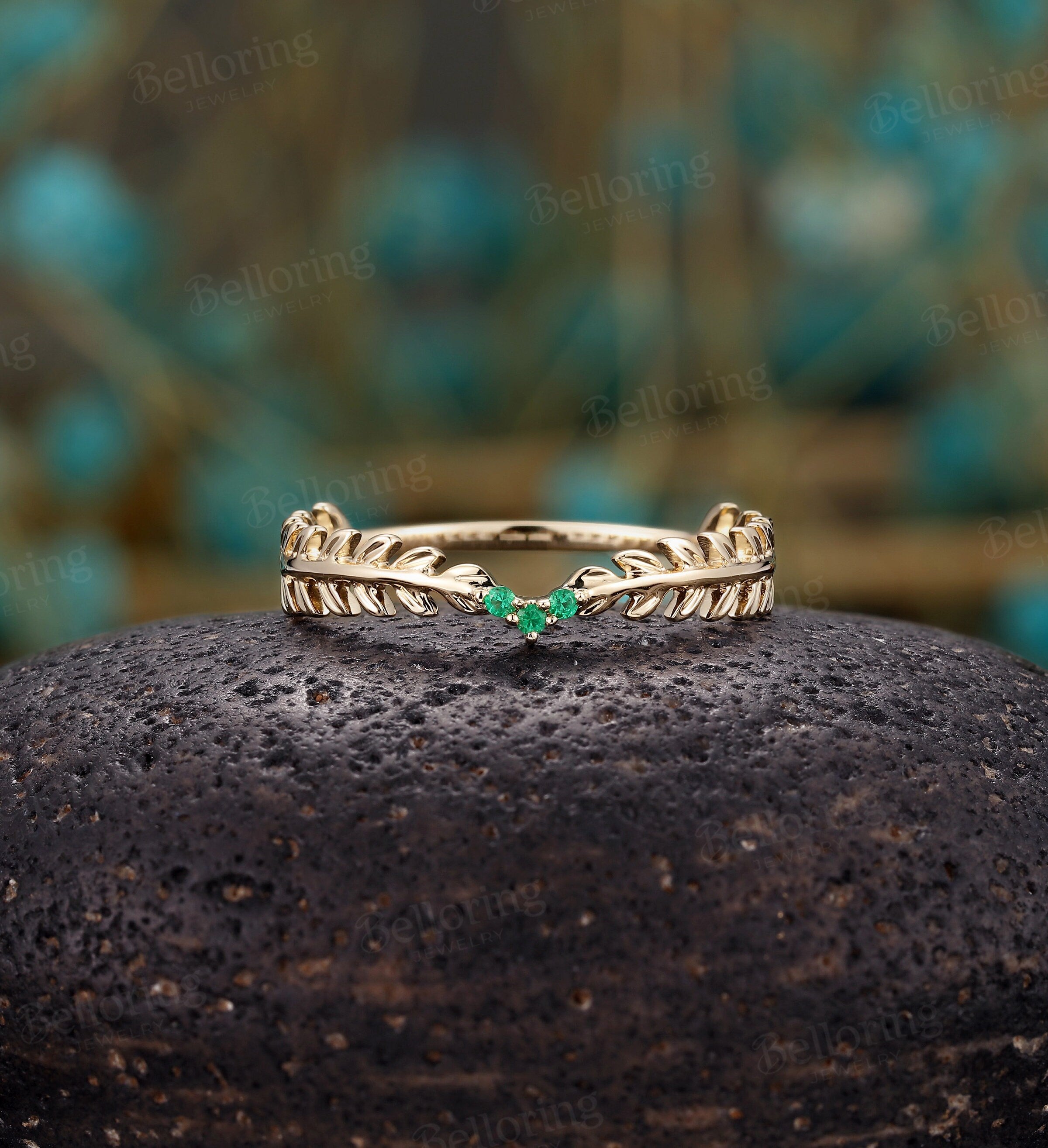 Emerald curved wedding band Vintage yellow Gold leaf ring unique dainty Art Deco Antique wedding ring Promise Anniversary ring